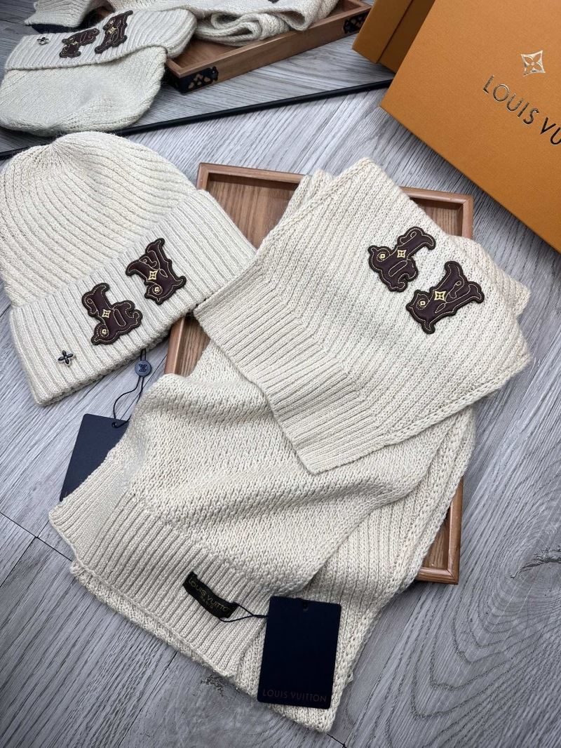 Louis Vuitton Caps Scarfs